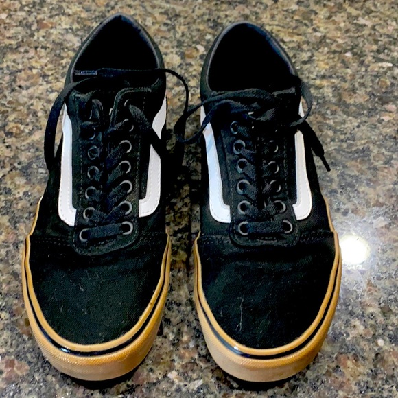 Low cut black canvas Vans - Picture 1 of 3
